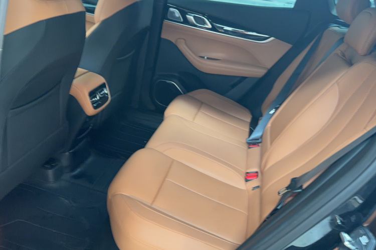 GEELY Boyue L 2026 صورة سيارة #17
