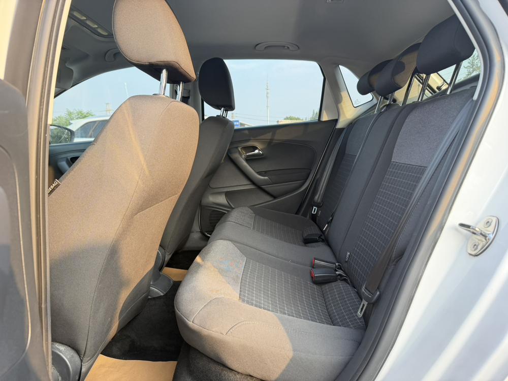 Volkswagen Polo 2016 #14 Volkswagen Polo 2016 car image #14