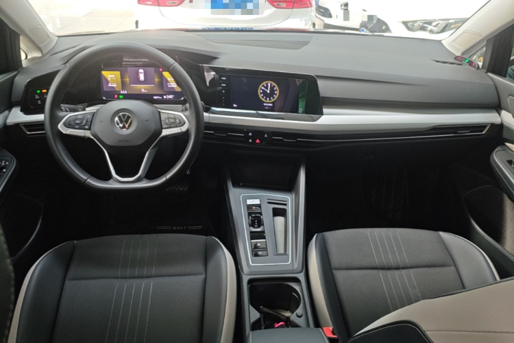 Volkswagen Golf 2021 #10 Volkswagen Golf 2021 صورة سيارة #10