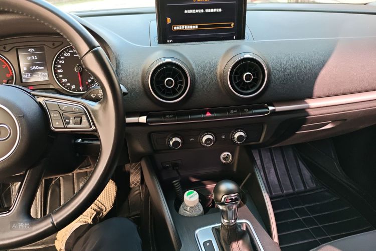 Audi A3 2018 car image #15