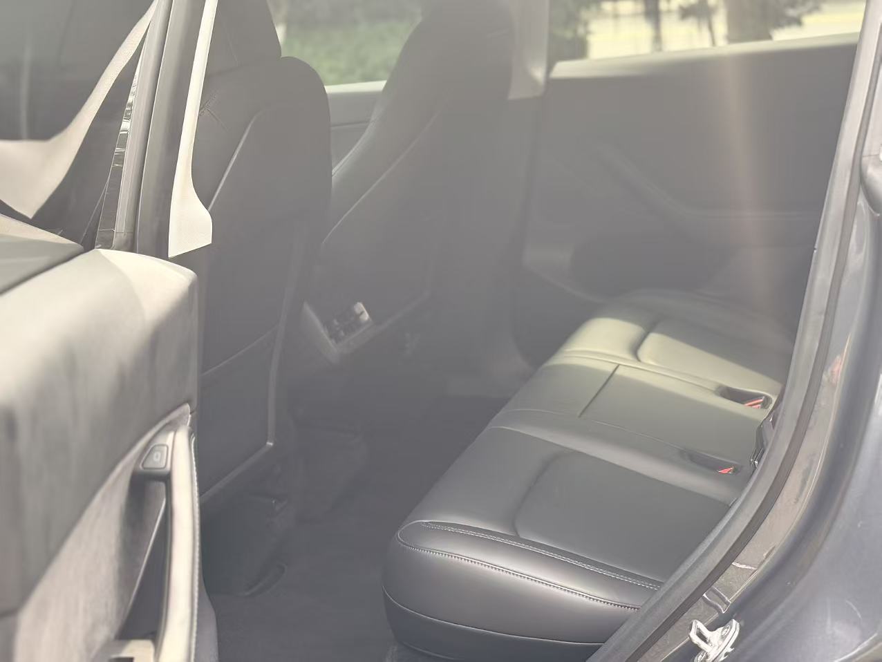 Tesla Model Y 2021 car image #8