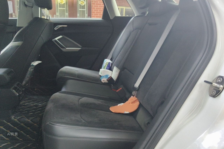 Audi Q3 2021 immagine di auto #19