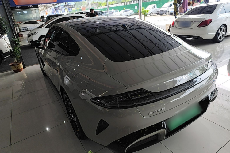 MI SU7 2024 car image #5