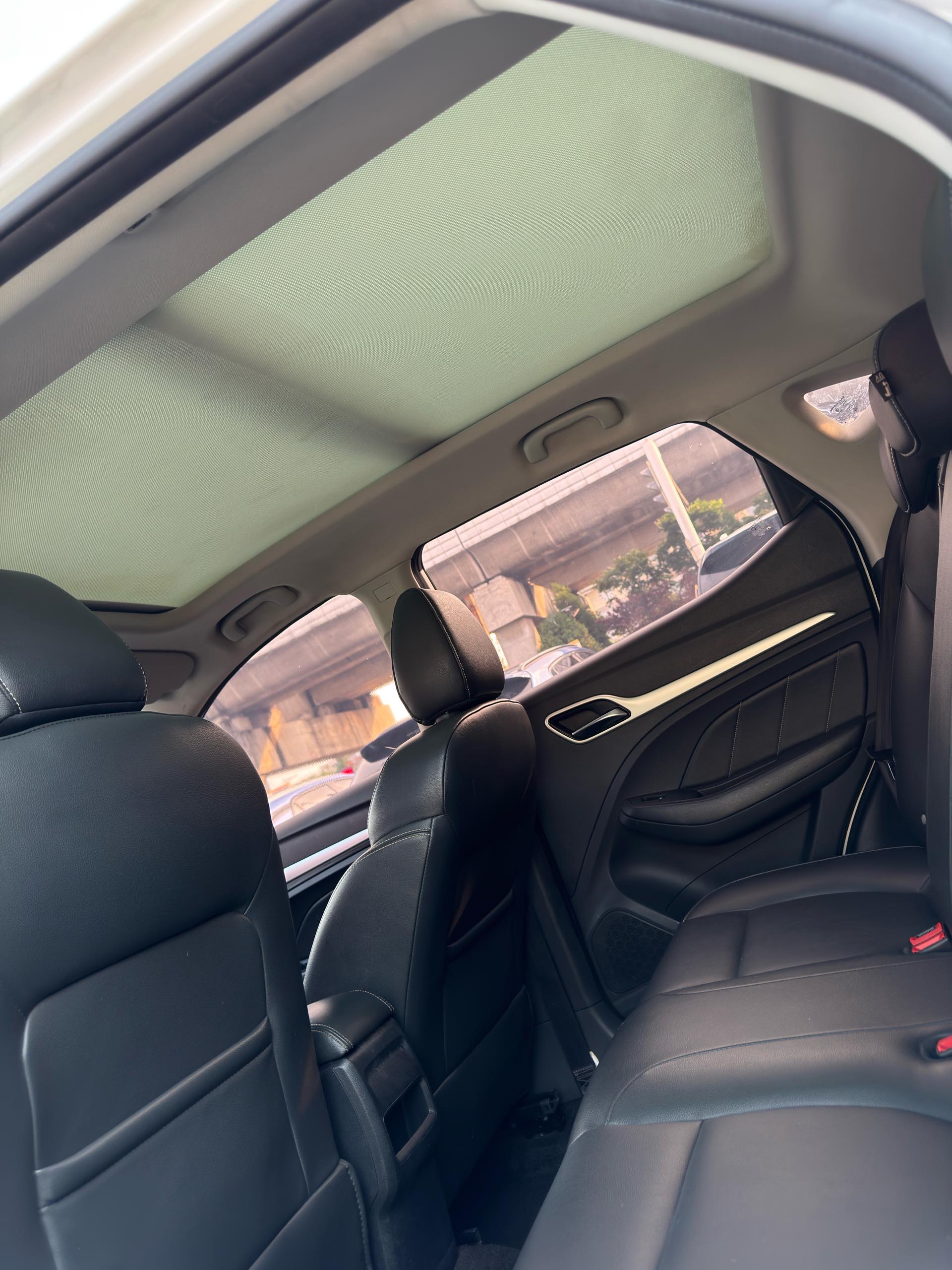 MG ZS 2018 image de voiture #18