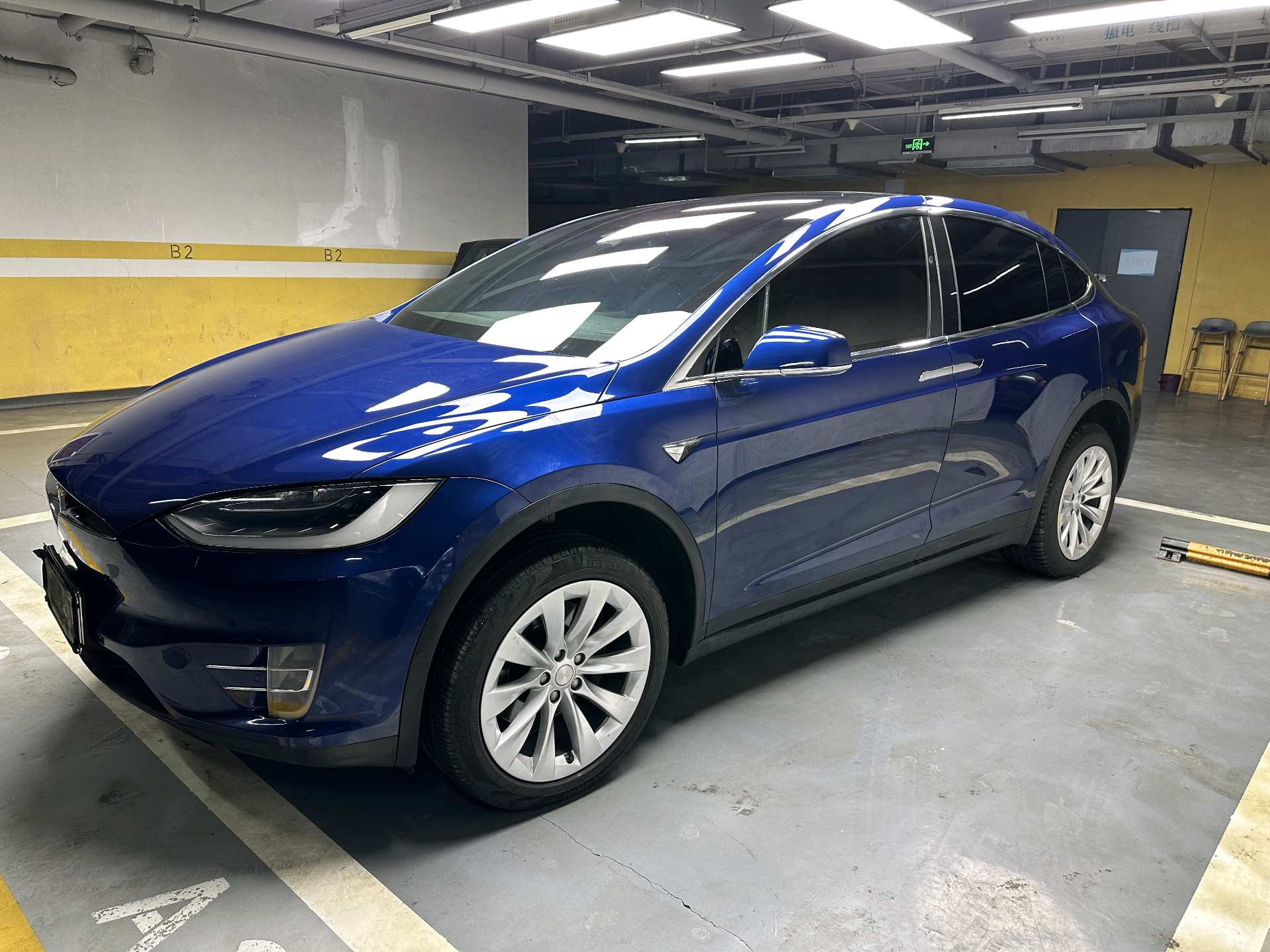 Tesla Model X 2017 car image 