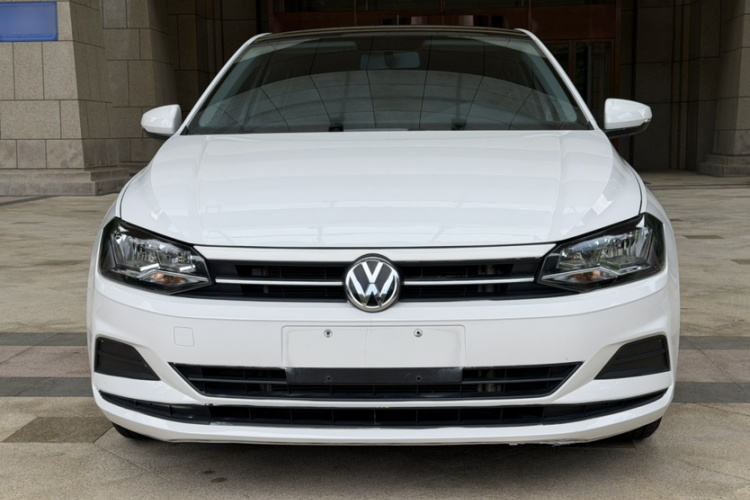 Volkswagen Polo 2020 car image #6