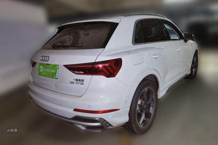 Audi Q3 2023 car image #7