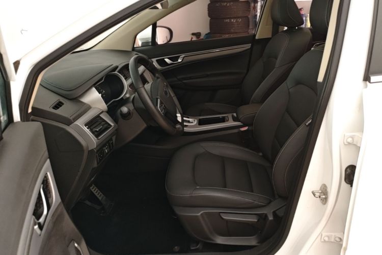 GEELY Emgrand GS 2018 car image #15