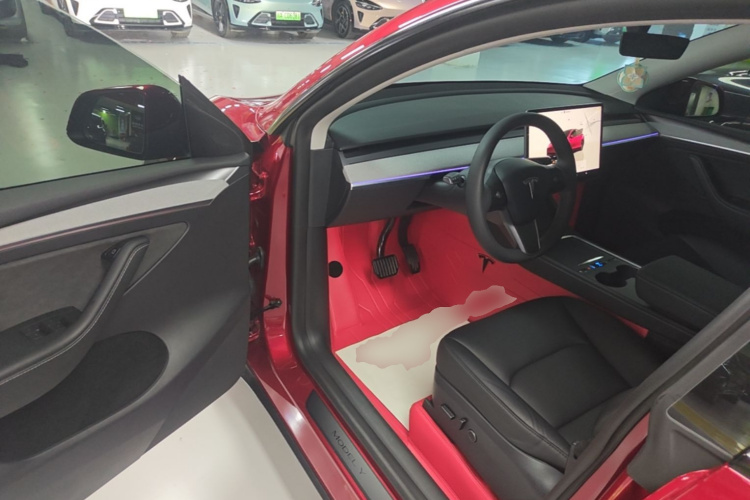 Tesla Model Y 2024 #12 Tesla Model Y 2024 immagine di auto #12