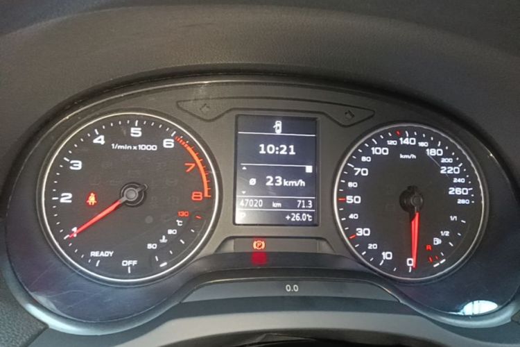 Audi A3 2016 car image #12
