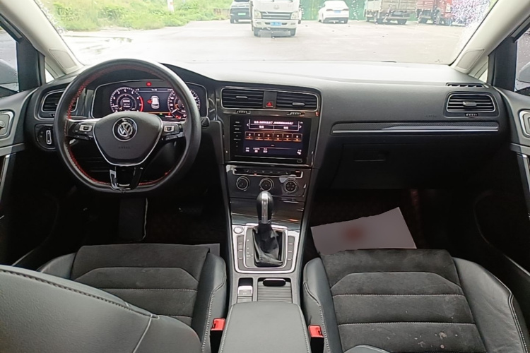 Volkswagen Golf 2020 #10 Volkswagen Golf 2020 car image #10