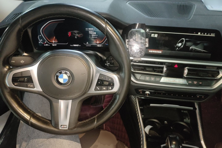 BMW 3 Series 2020 #10 BMW 3 Series 2020 immagine di auto #10