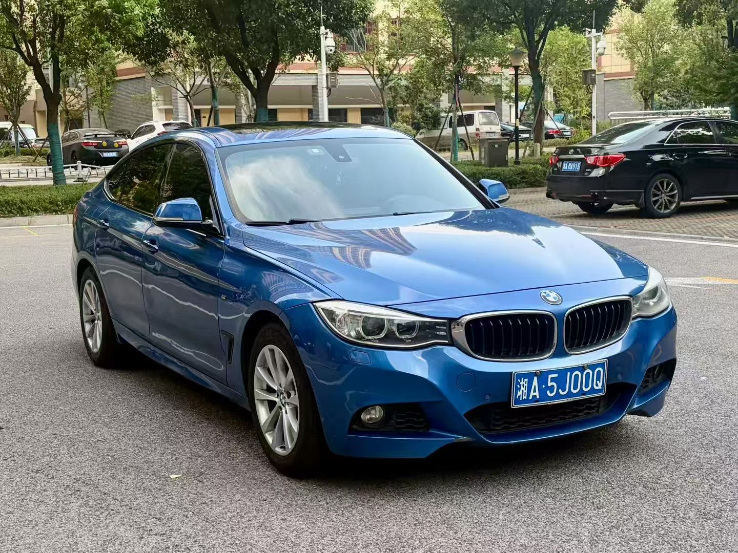 BMW 3 Series GT 2016 #3 BMW 3 Series GT 2016 car image #3