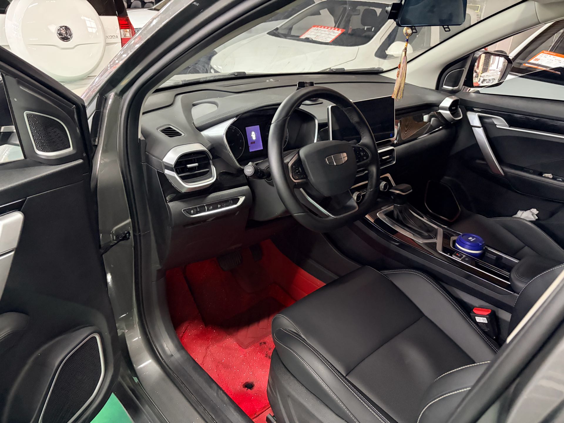 GEELY Coolray 2026 immagine di auto #4