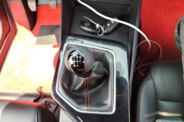 MG 5 2022 image de voiture #14