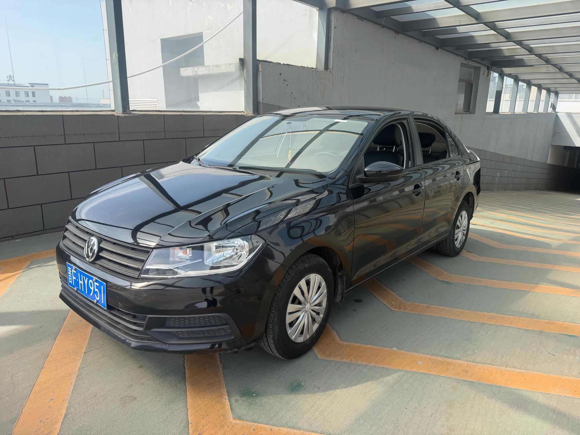 Volkswagen Santana 2018 car image 