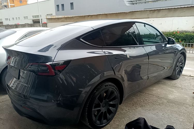 Tesla Model Y 2021 #7 Tesla Model Y 2021 صورة سيارة #7