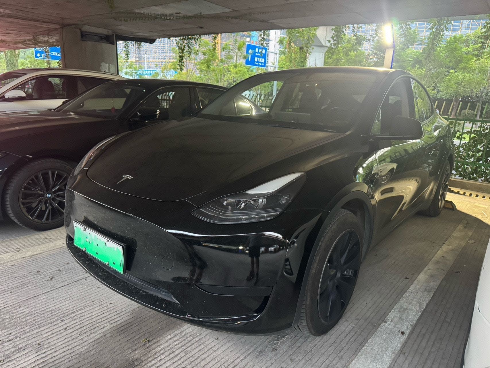 Tesla Model Y 2024 car image 