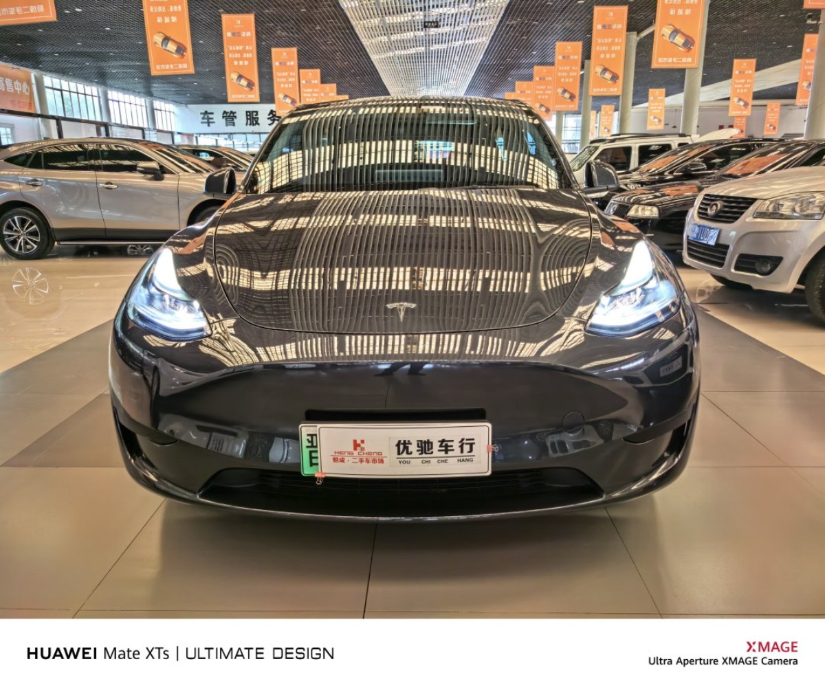 Tesla Model Y 2024 #2 Tesla Model Y 2024 immagine di auto #2