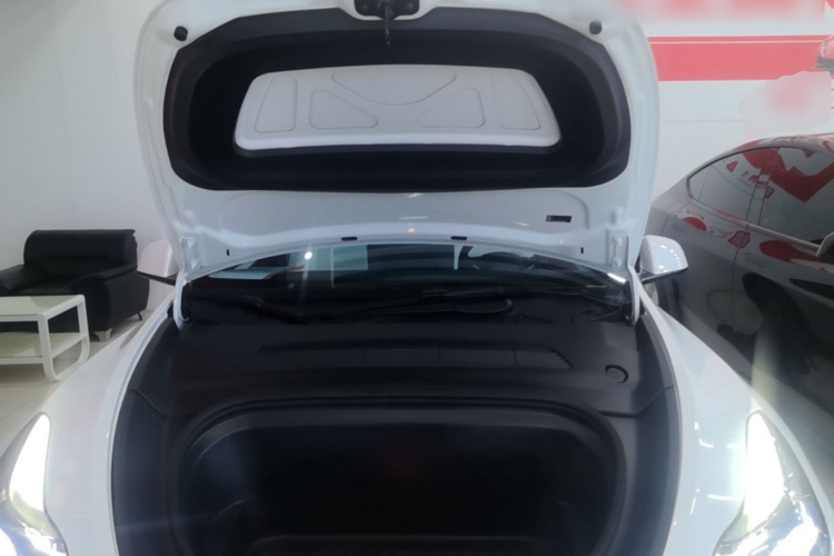 Tesla Model Y 2022 #20 Tesla Model Y 2022 car image #20