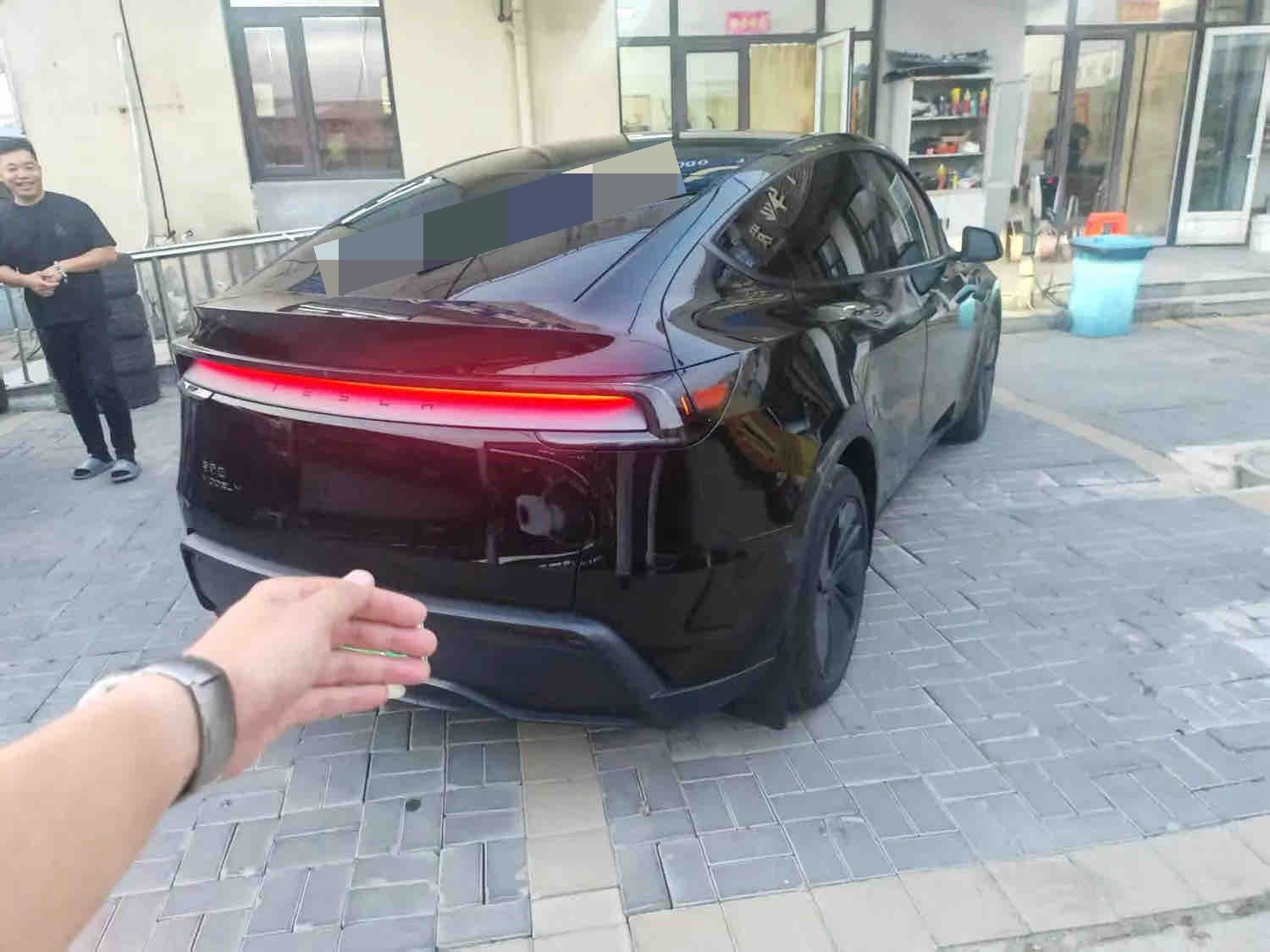 Tesla Model Y 2026 #7 Tesla Model Y 2026 immagine di auto #7