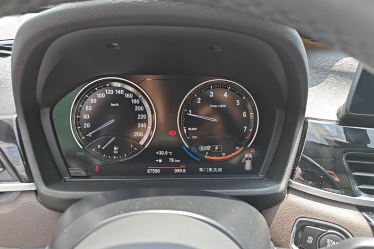 BMW X1 2020 car image #12
