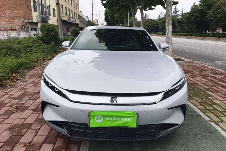 BYD Han 2024 immagine di auto #3