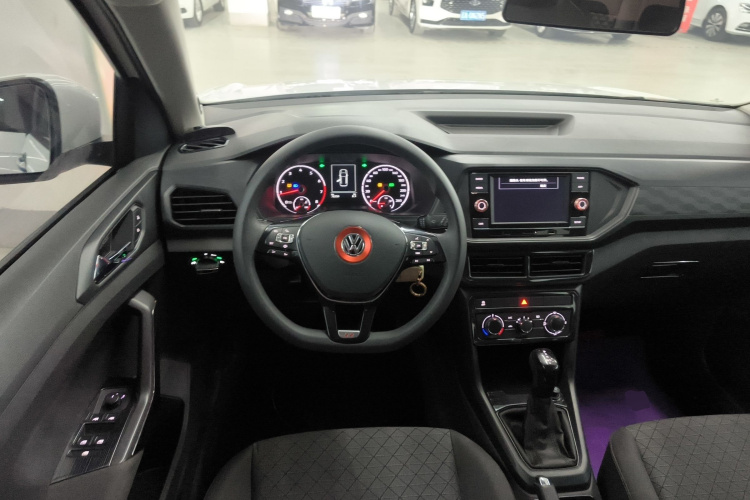 Volkswagen T-Cross 2020 immagine di auto #11