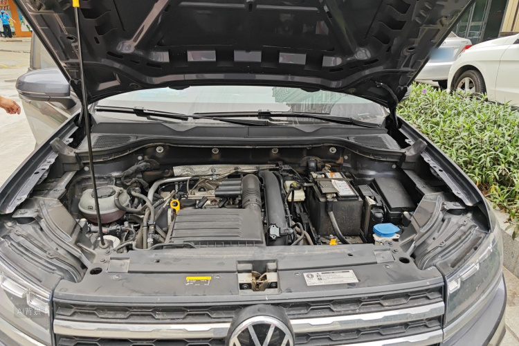 Volkswagen Tharu 2021 immagine di auto #22