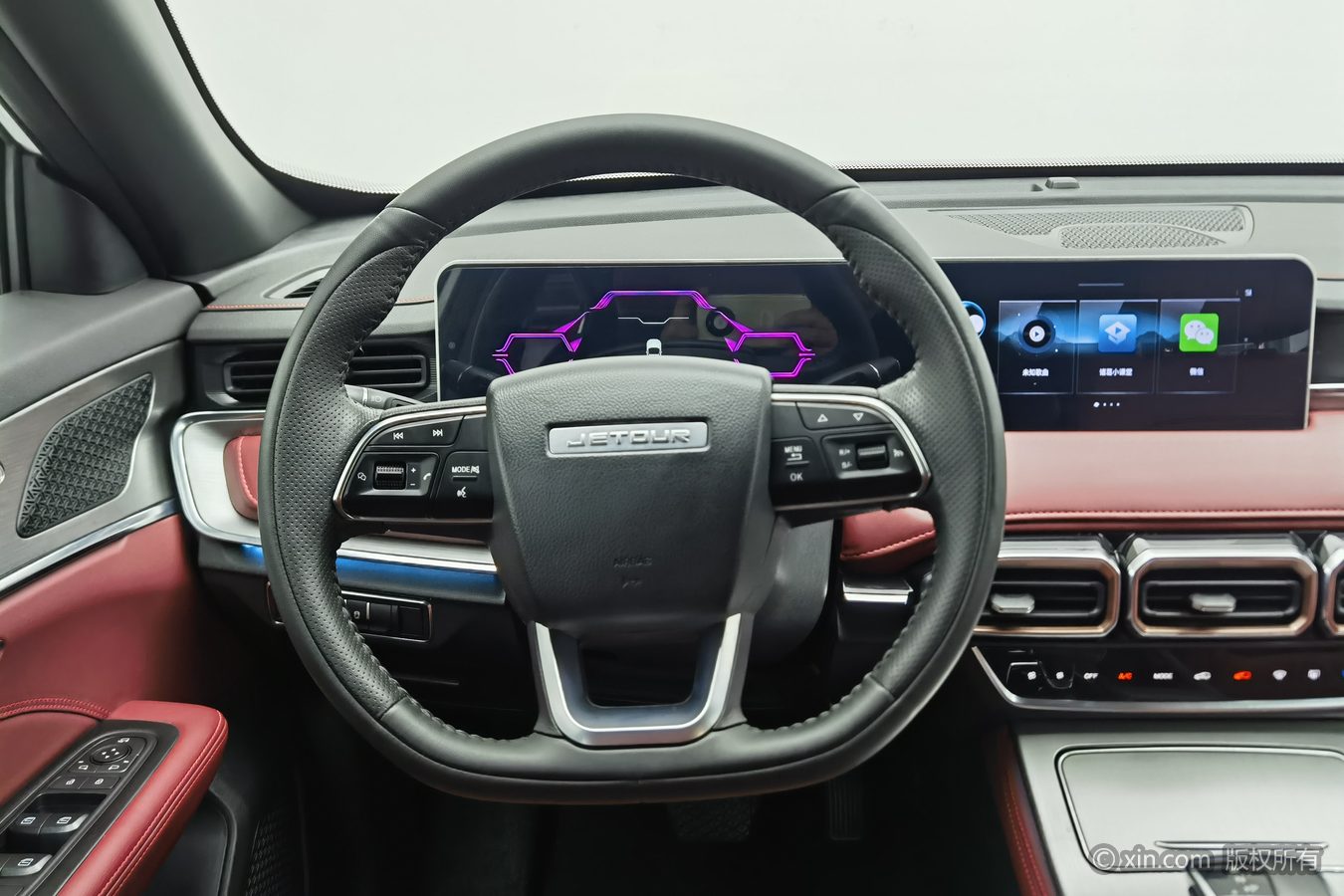 Jetour X70 PLUS 2022 car image #11
