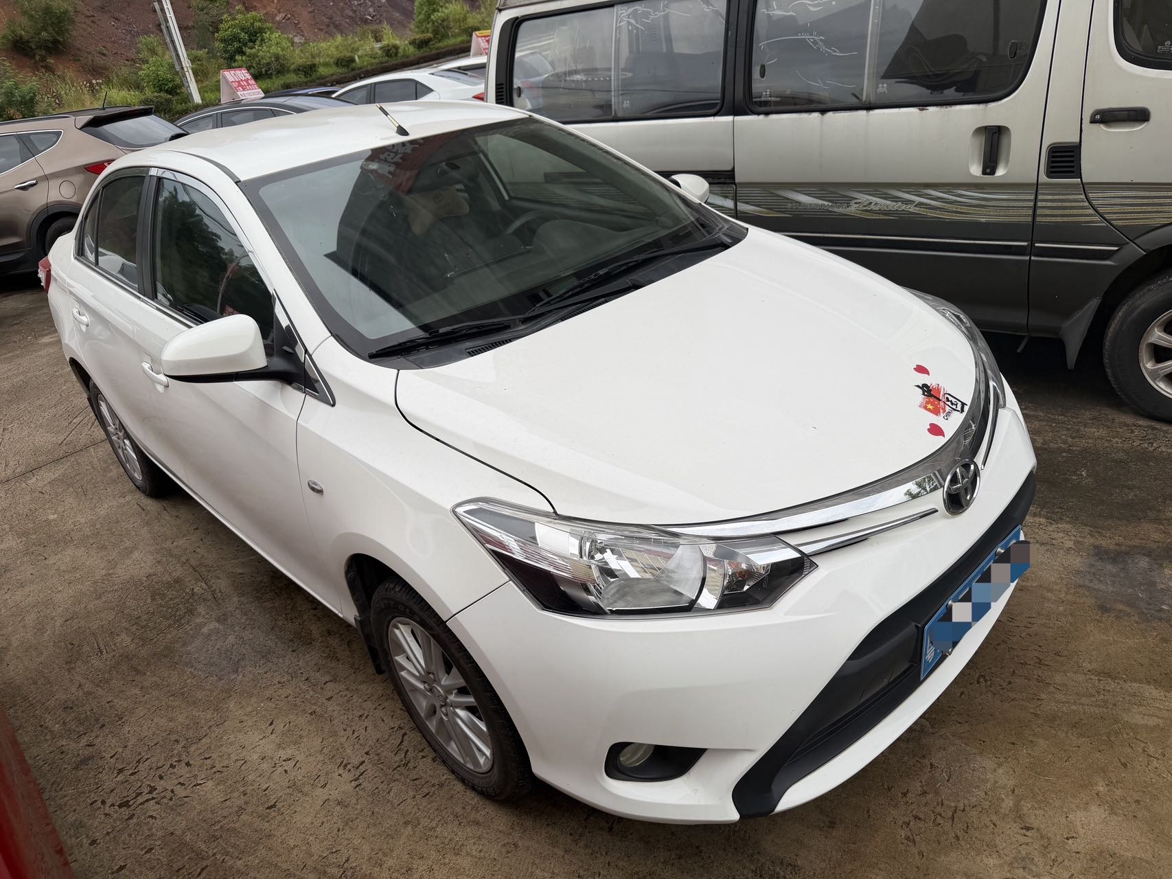 Toyota Vios 2015 car image #2
