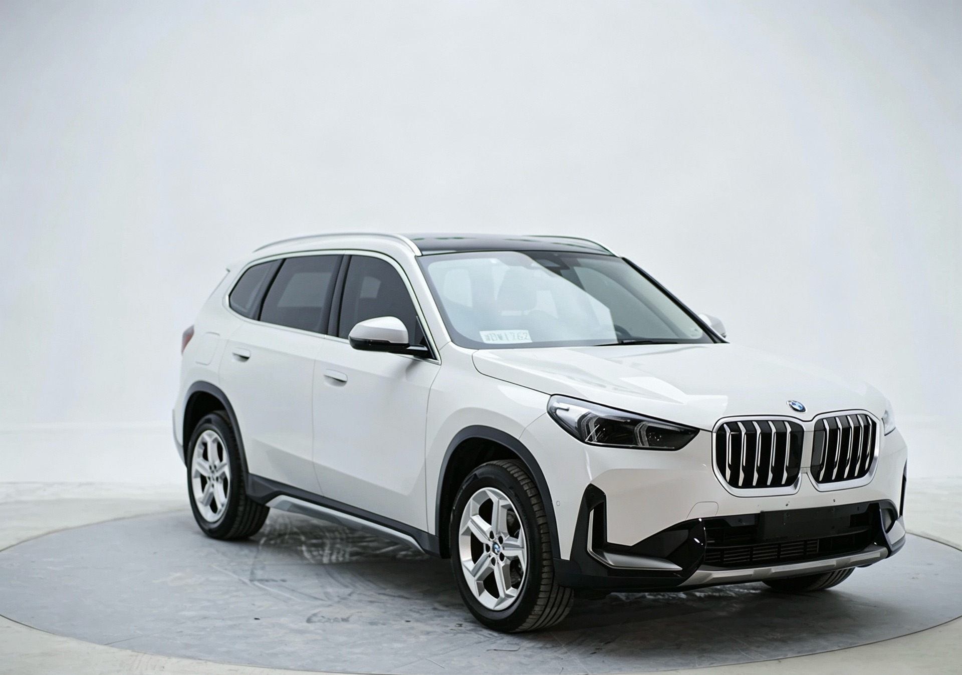 BMW X1 2023 #3 BMW X1 2023 car image #3