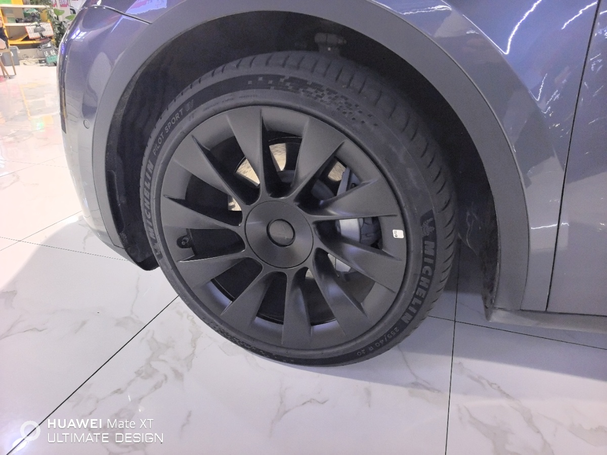 Tesla Model Y 2021 car image #5