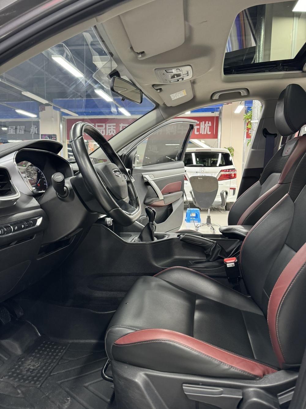 GEELY Coolray 2022 #12 GEELY Coolray 2022 car image #12
