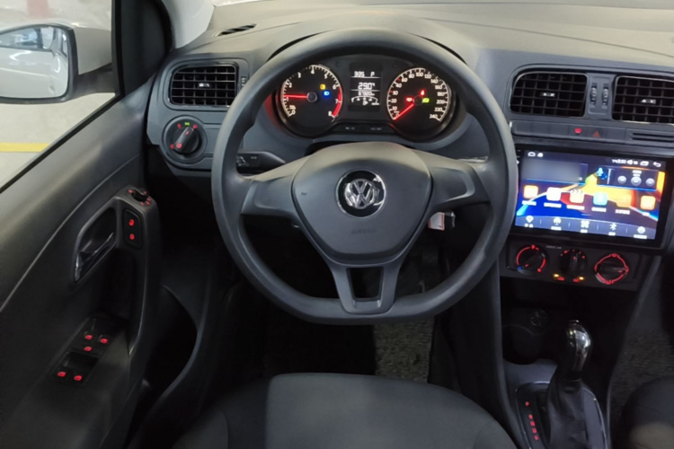 Volkswagen Polo 2016 #11 Volkswagen Polo 2016 car image #11
