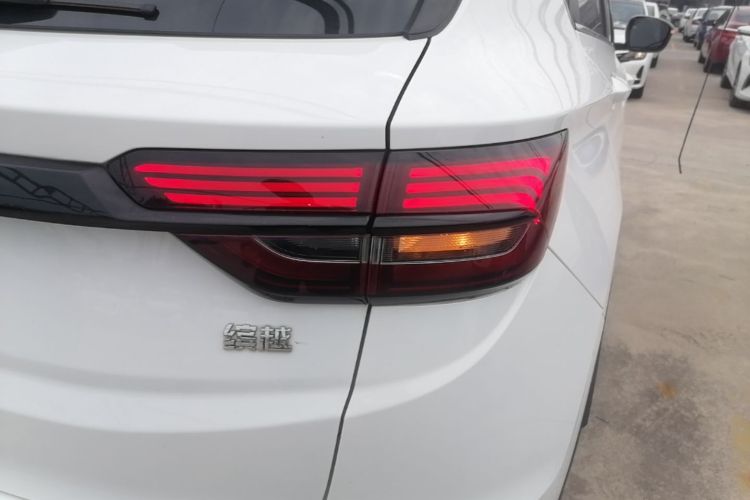 GEELY Coolray 2022 car image #8