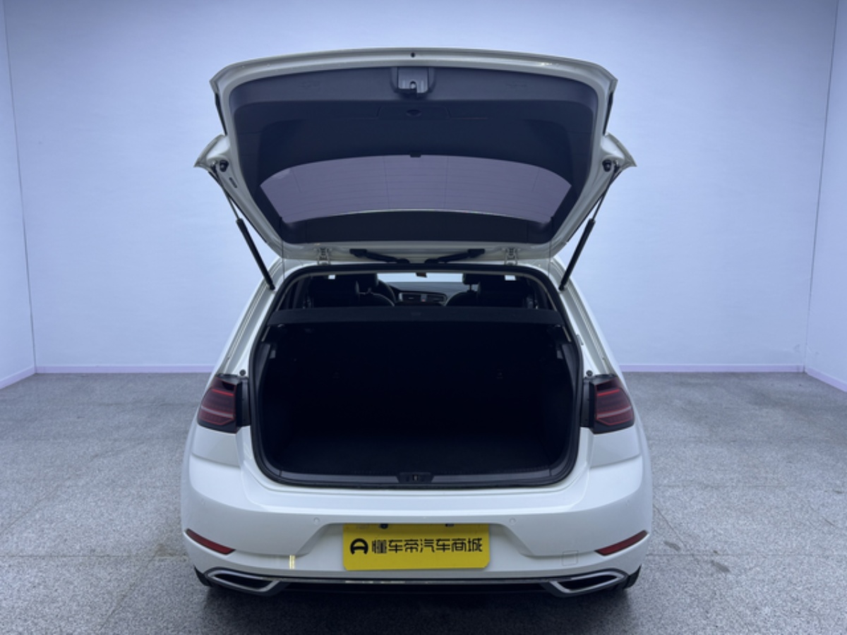 Volkswagen Golf 2018 imagen de coche #8