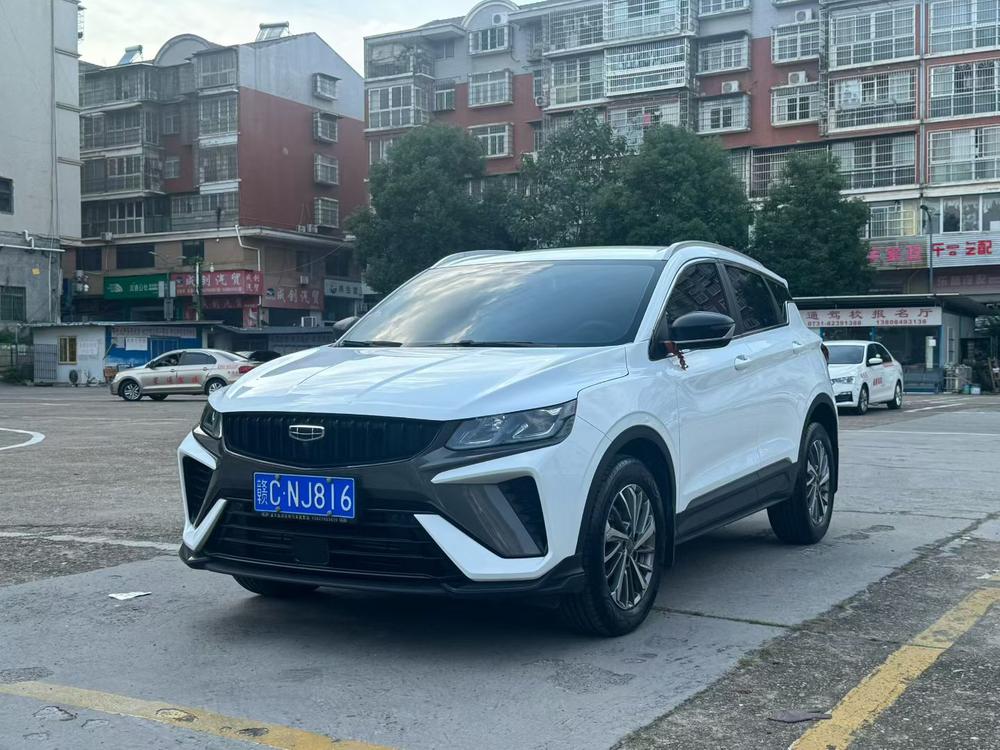 GEELY Coolray 2023 immagine di auto 
