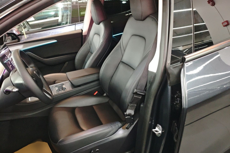 Tesla Model Y 2024 #16 Tesla Model Y 2024 immagine di auto #16
