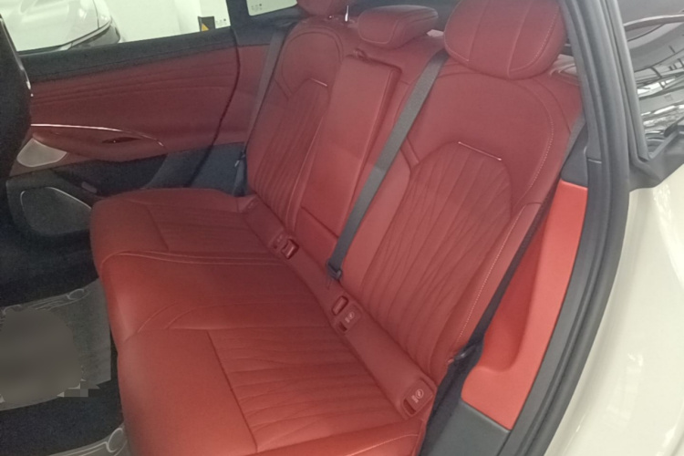 2026 #13 2026 immagine di auto #13