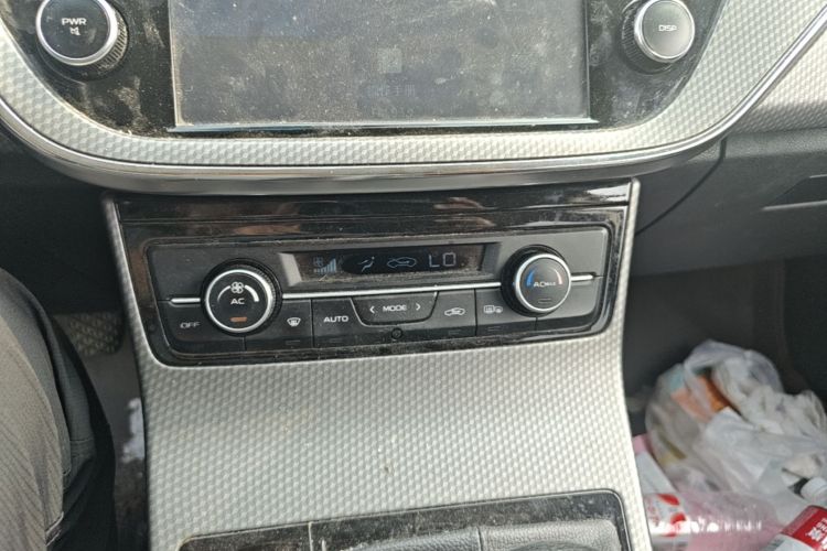 GEELY Emgrand GS 2017 imagem de carro #13