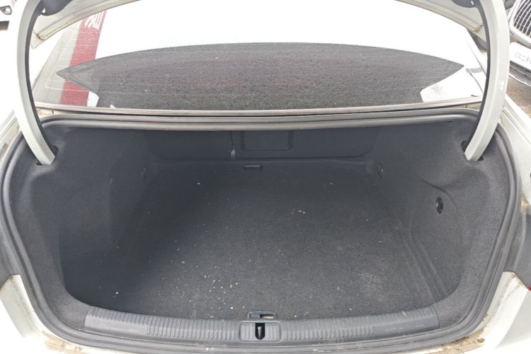 Audi A3 2019 car image #19