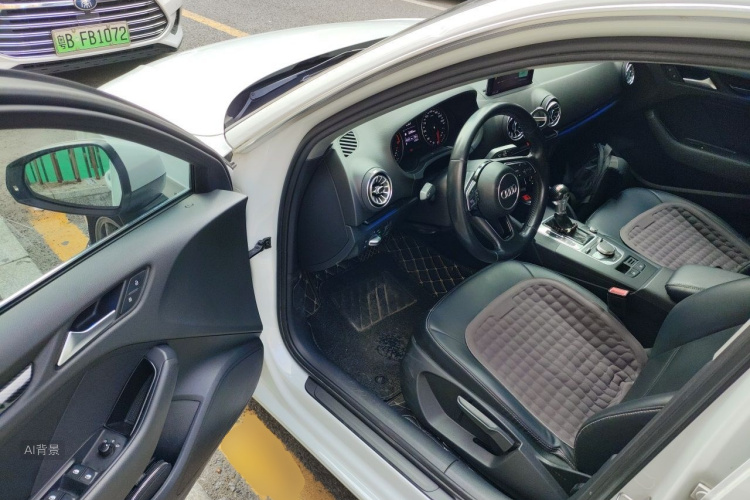 Audi A3 2018 immagine di auto #18
