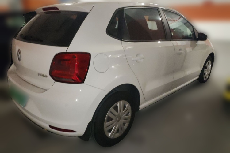 Volkswagen Polo 2016 car image #7