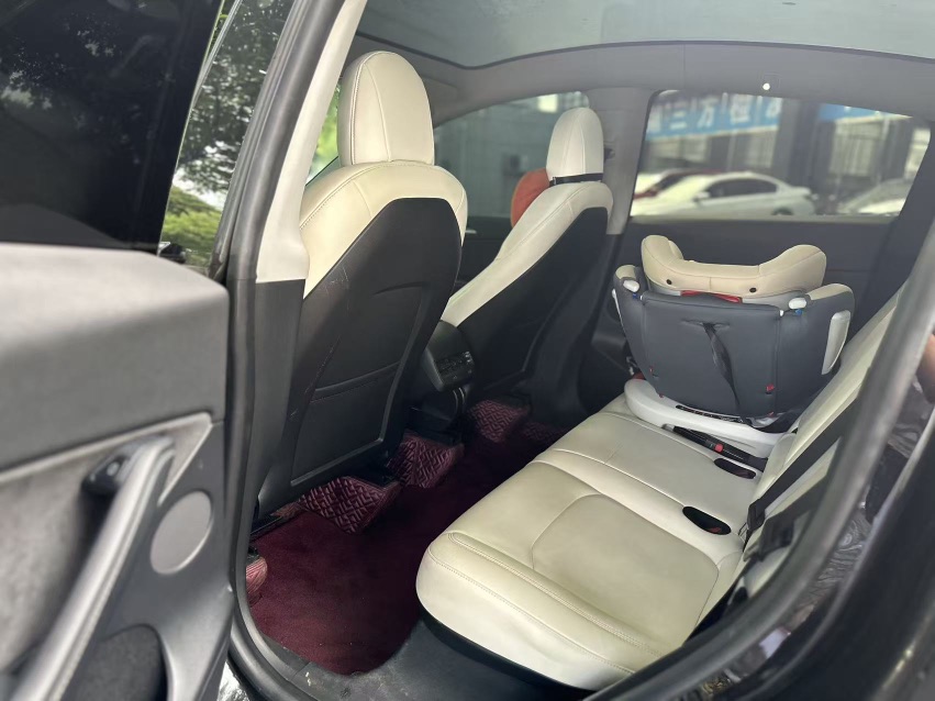 Tesla Model Y 2022 #3 Tesla Model Y 2022 car image #3