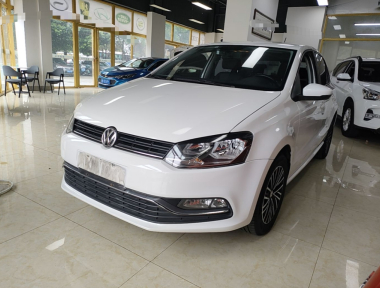 Volkswagen Polo 2017 Volkswagen Polo 2017 car image