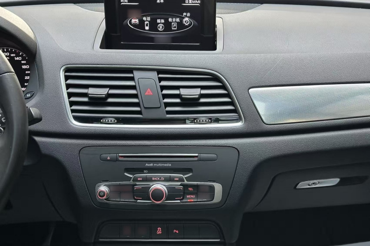 Audi Q3 2016 #12 Audi Q3 2016 car image #12