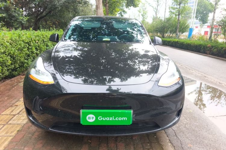 Tesla Model Y 2024 #3 Tesla Model Y 2024 car image #3