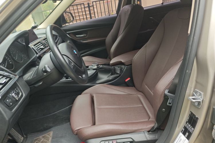 BMW 3 Series 2019 #15 BMW 3 Series 2019 immagine di auto #15