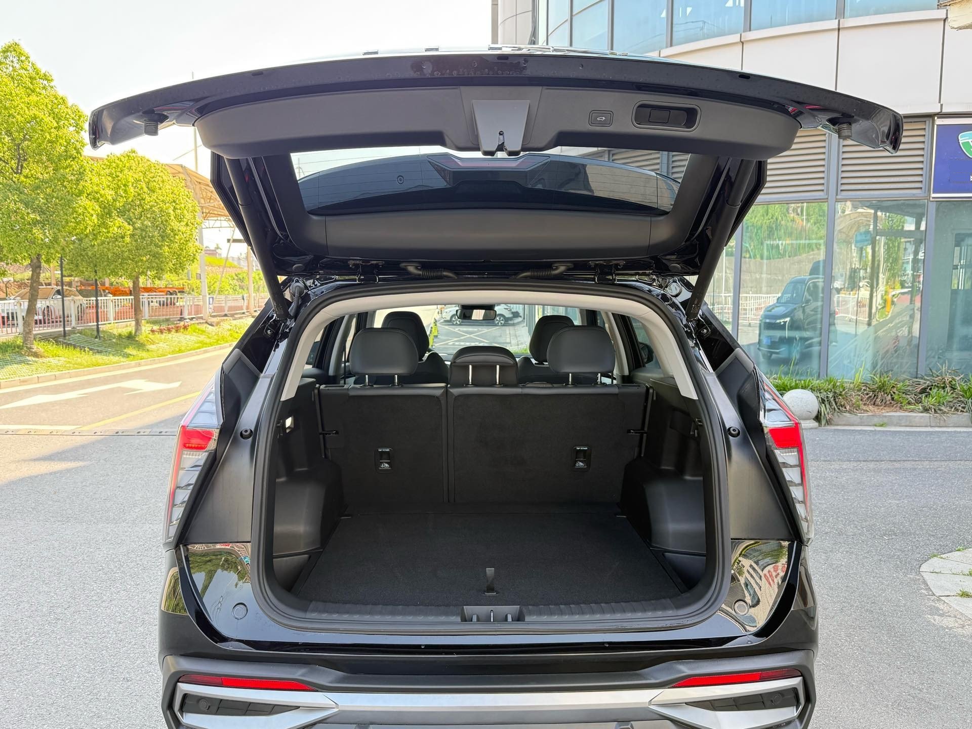 GEELY Boyue L 2024 car image #15